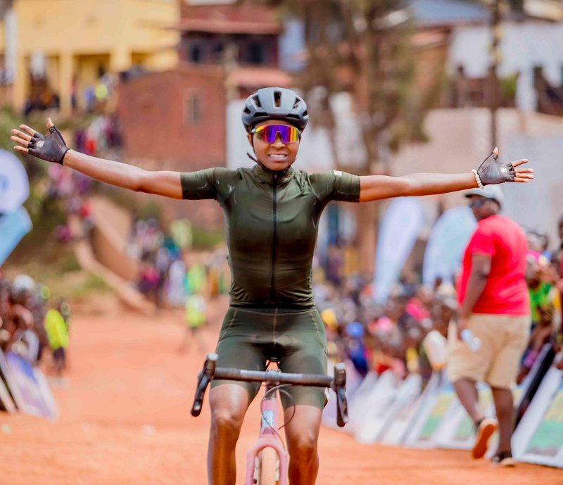 Irakoze Neza Violette yegukanye Umusambi Gravel Race 2024 mu cyiciro cy&#x27;abagore babigize umwuga